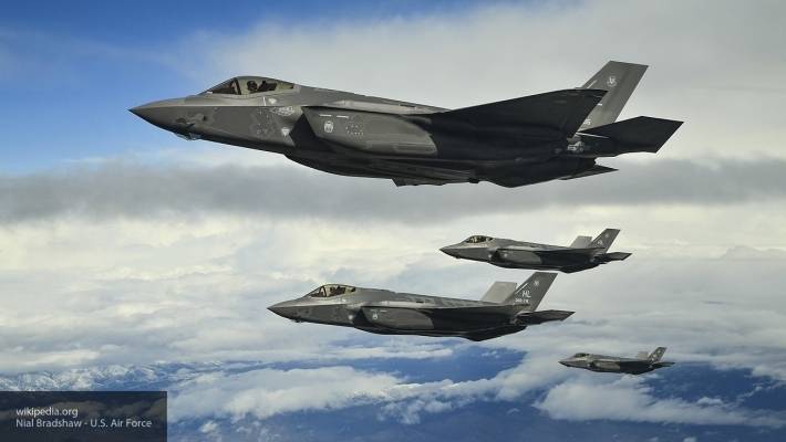США и Польша заключили контракт на поставку самолетов F-35