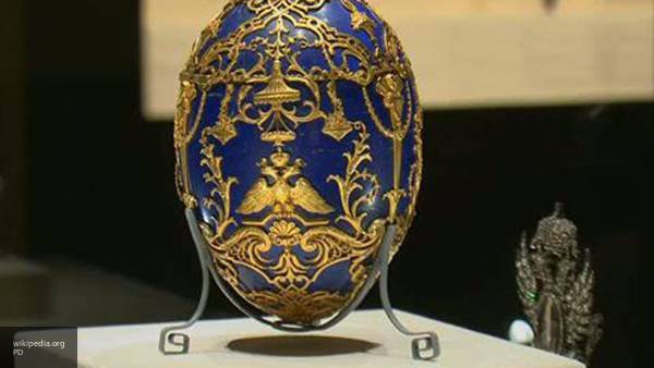 Британские СМИ похвастались огромной коллекцией яиц Фаберже Элтона Джона