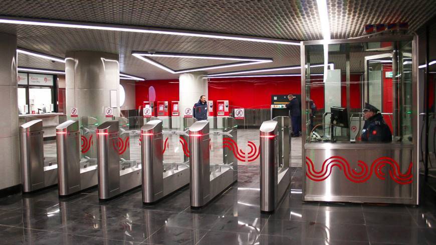 Платить лицом: в московском метро заработала новейшая система входа