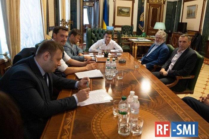 На Украине состоялась официальная встреча Зеленского и Коломойского