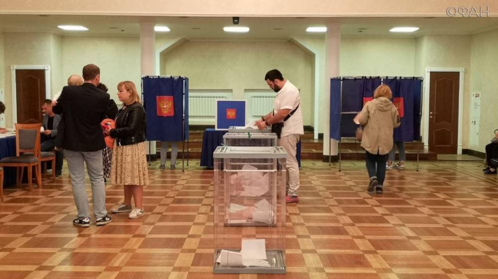 В Петербурге 4 тысячи наблюдателей следили за порядком в единый день голосования.