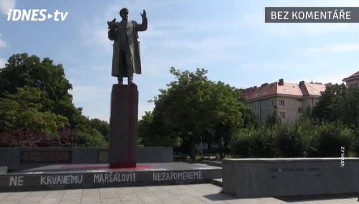 Мединский: осквернение монумента Конева - плевок Чехии в сторону собственных граждан