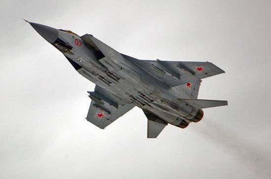 В Минобороны опровергли информацию об аварийной посадке МиГ-31