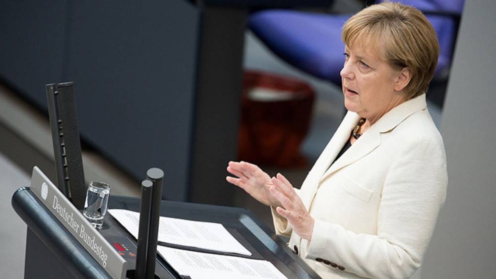 Меркель предупредила об обострении ситуации в Ливии