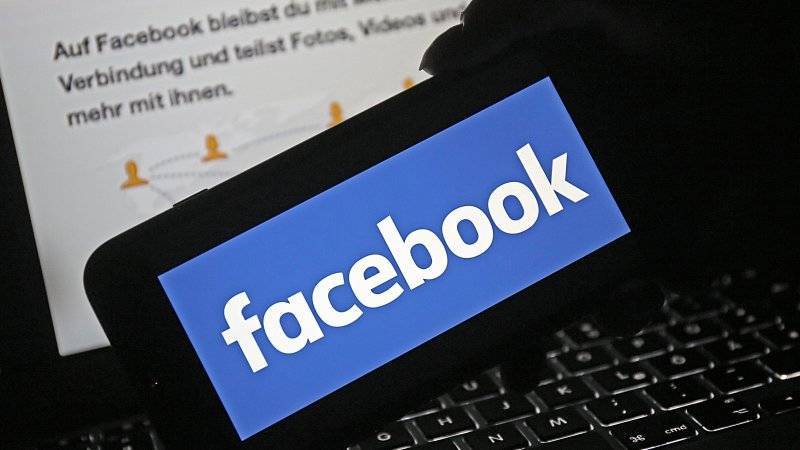 Комиссия Совфеда предложила Facebook и Google создать контактную группу