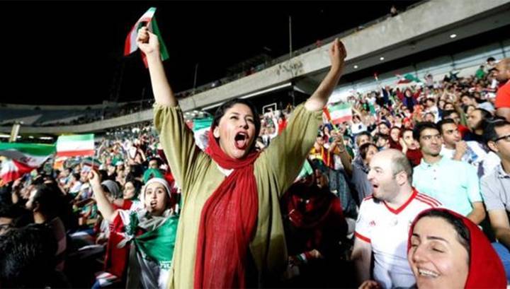 В Иране акт самосожжения совершила футбольная болельщица