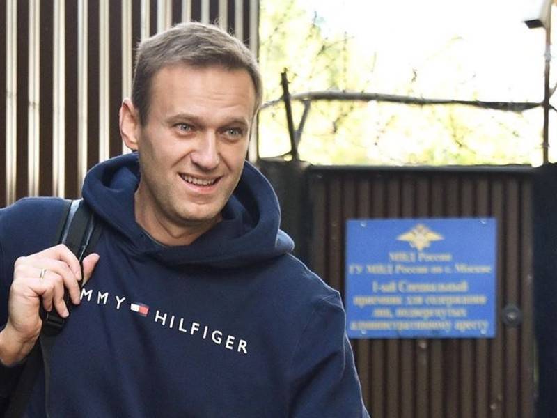 Обыски проходят в штабах Навального по всей России