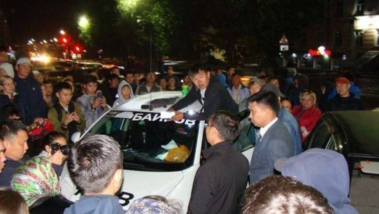 Жители Улан-Удэ протестуют, требуя перевыборы мэра