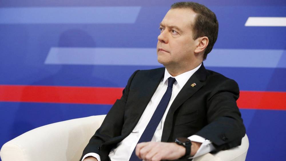 Медведев назвал сроки восстановления инфраструктуры Иркутской области