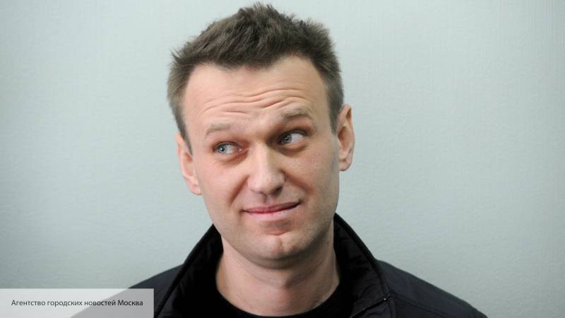 Навальный будет продолжать «протест», если поступит заказ – Серуканов
