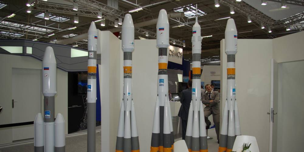 Рогозин заявил о готовности новых российских ракет "драться за рынок"