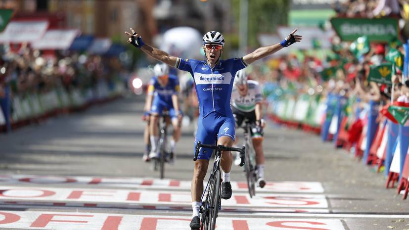 Бельгийский велогонщик Жильбер победил на 17-м этапе «Вуэльты»