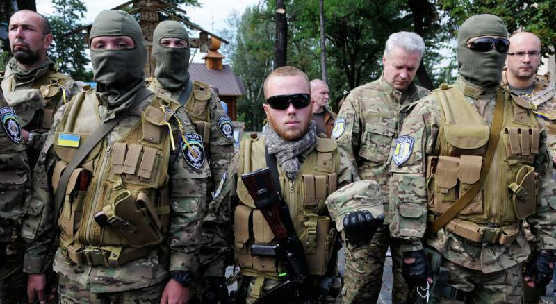 Украина разоружила добровольческие батальоны нацистов и кавказских боевиков