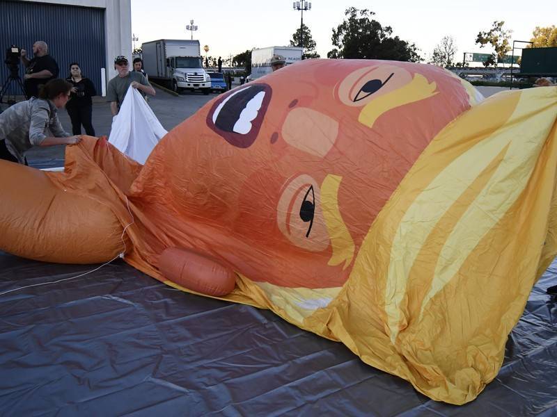 Огромный шар с Трампом в образе крысы запустили в Балтиморе