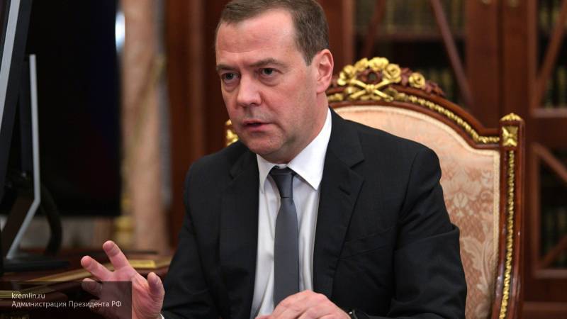 Медведев сообщил, что готовится правовая база по наркосодержащим лекарствам