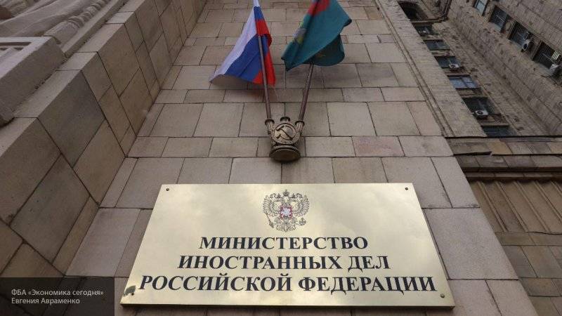 Решение Праги о переносе памятника советскому маршалу не останется без ответа, заявил МИД