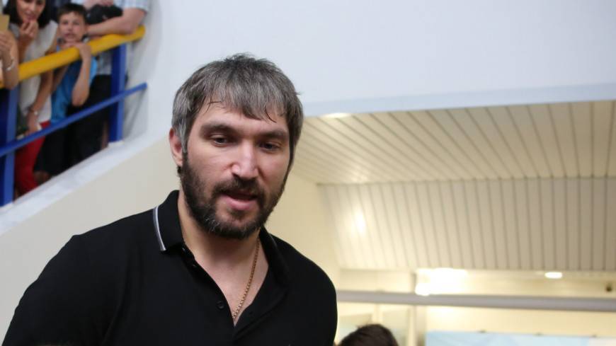 Овечкин пообещал поддержать отстраненного за кокаин Кузнецова