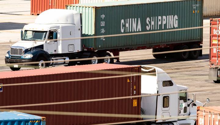 США перенесут повышение пошлин на китайские товары на две недели