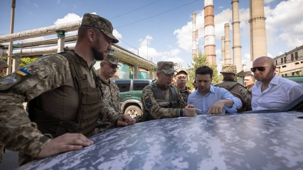 Националисты обвинили Зеленского в росте потерь ВСУ в Донбассе