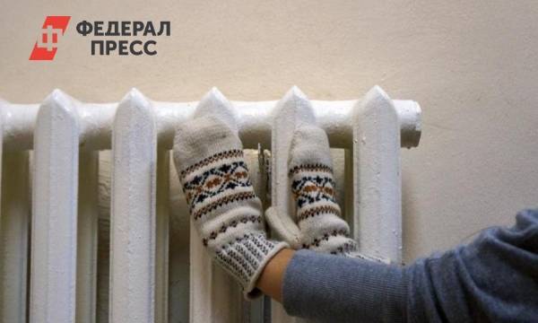 Жители Ноябрьска укутывают детей в кофты и одеяла. В городе срывается отопительный сезон