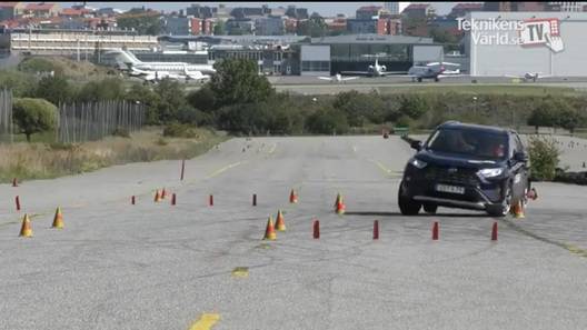 Новый Toyota RAV4 не прошел «лосиный тест» (видео)