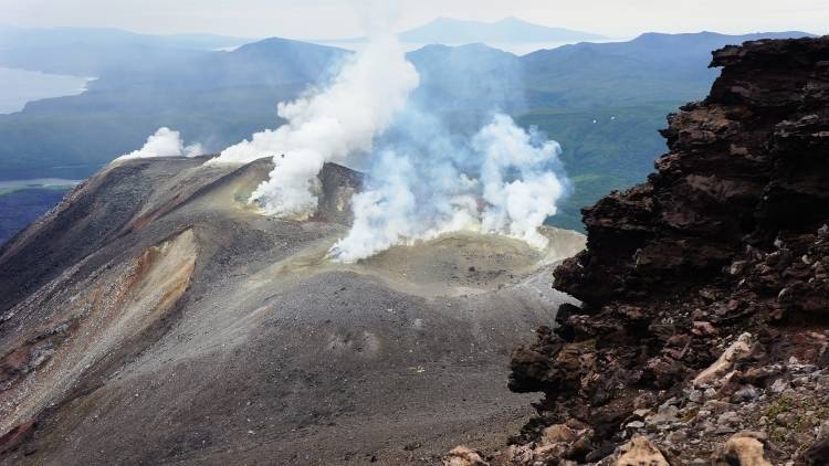 Ученые назвали два опасных вулкана, которые могут уничтожить Землю