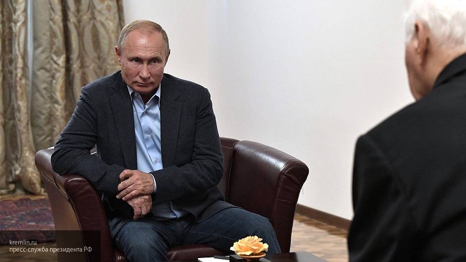 Путин поручил дал оценку ситуации с очистными сооружениями на Байкале