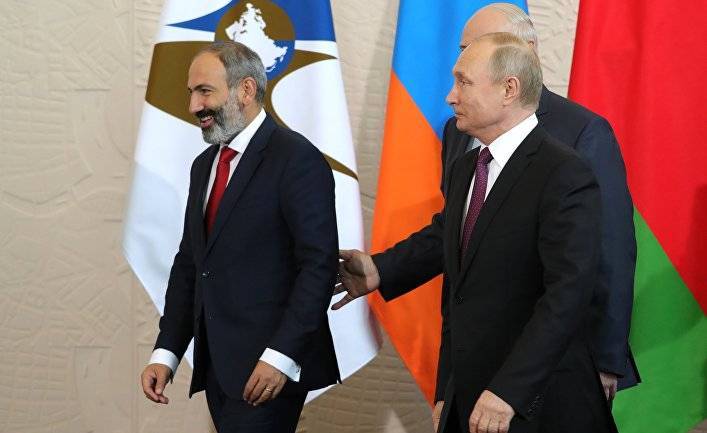 Eurasianet (США): приедет ли Путин в Армению?