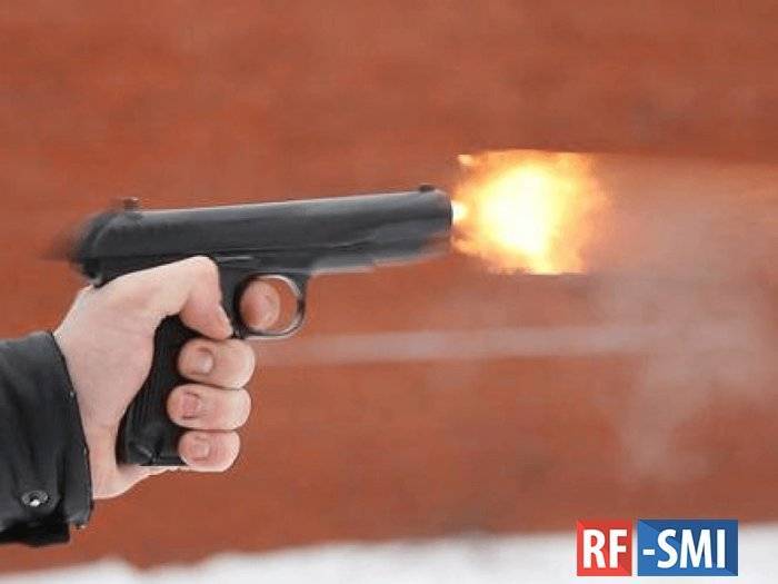 На Северо-западе Москвы муж застрелил супругу из пистолета ТТ. Ревность