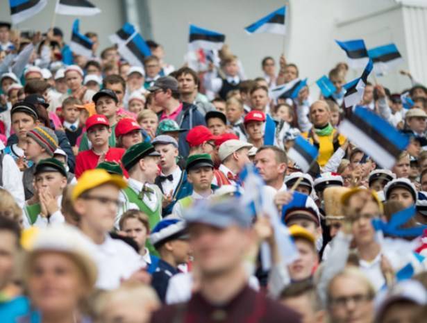 Эстония ополчилась против украинских мигрантов