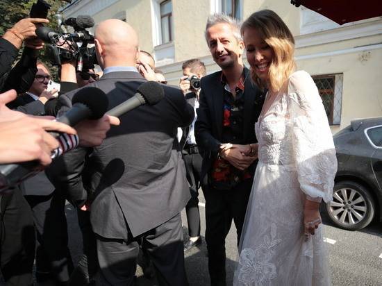 Приглашенный на свадьбу Собчак астролог заявил о браке по расчету