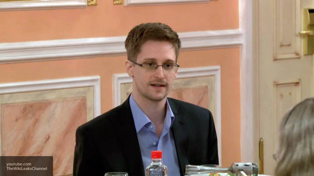 Сноуден рассказал о том, что тайно женился в России