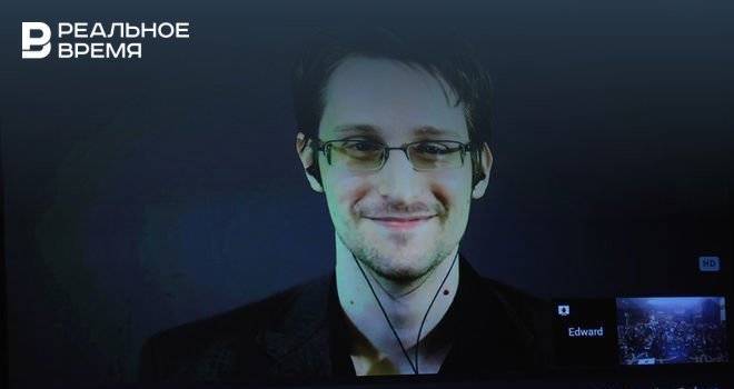 СМИ: Сноуден тайно женился в России