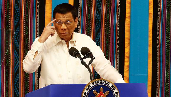 Президент Филиппин советует гражданам стрелять во взяточников