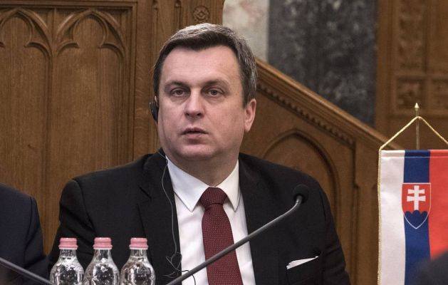 Спикер парламента Словакии назвал своего коллегу «лжецом и педиком»
