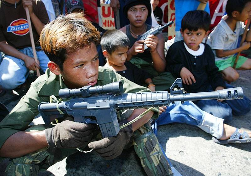 Доброй охоты: филиппинцам разрешили стрелять в вымогающих взятки чиновников