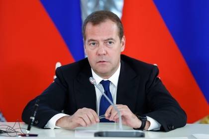 Медведев приедет на празднование 75-летия освобождения Белграда