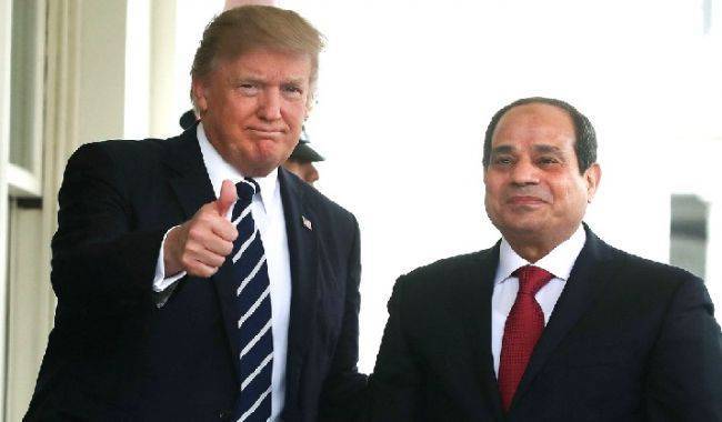 СМИ: Трамп назвал президента Египта «любимым диктатором»