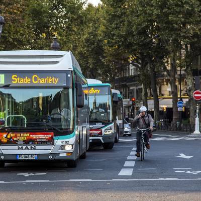 В Париже началась самая массовая за 12 лет забастовка работников транспорта