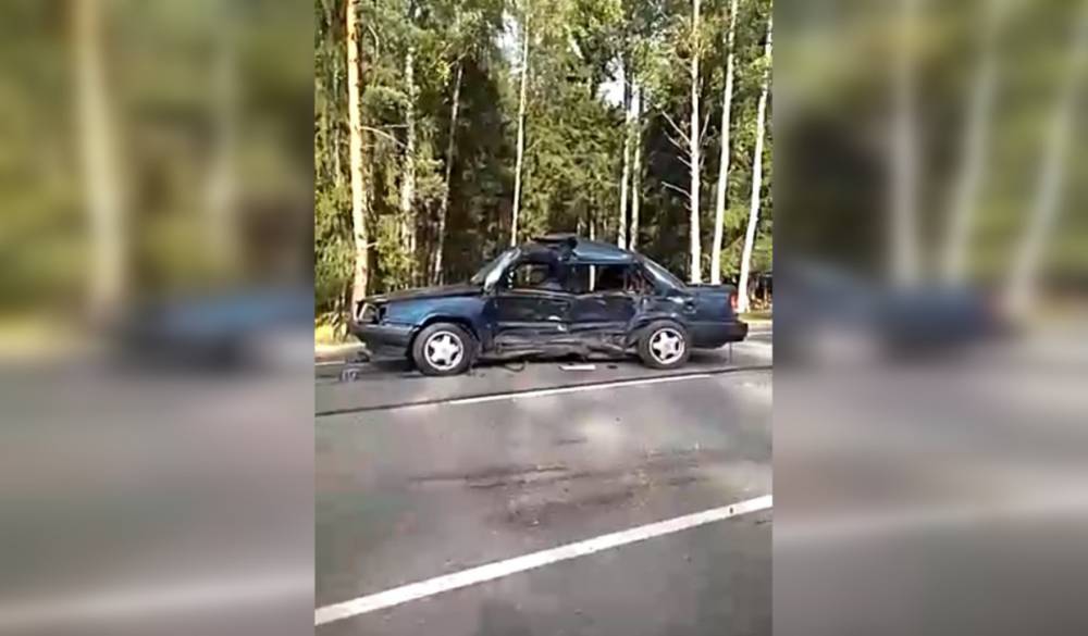 Водитель Volvo скончался на месте после ДТП на Дороге Жизни