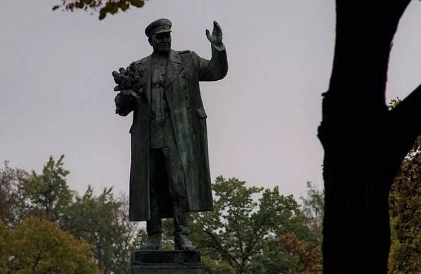 МИД России назвал циничным решение перенести памятник Коневу в Праге