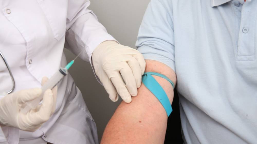 В Коми начали работать передвижные пункты вакцинации