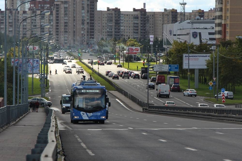 Масштабное обновление городского транспорта на 2 трлн рублей готовится в России