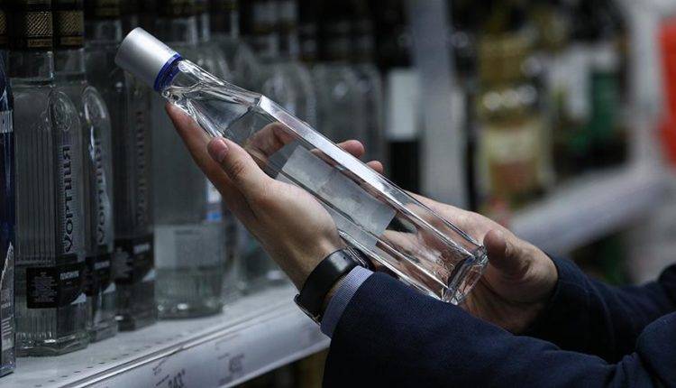 В России предложили повысить минимальную цену водки
