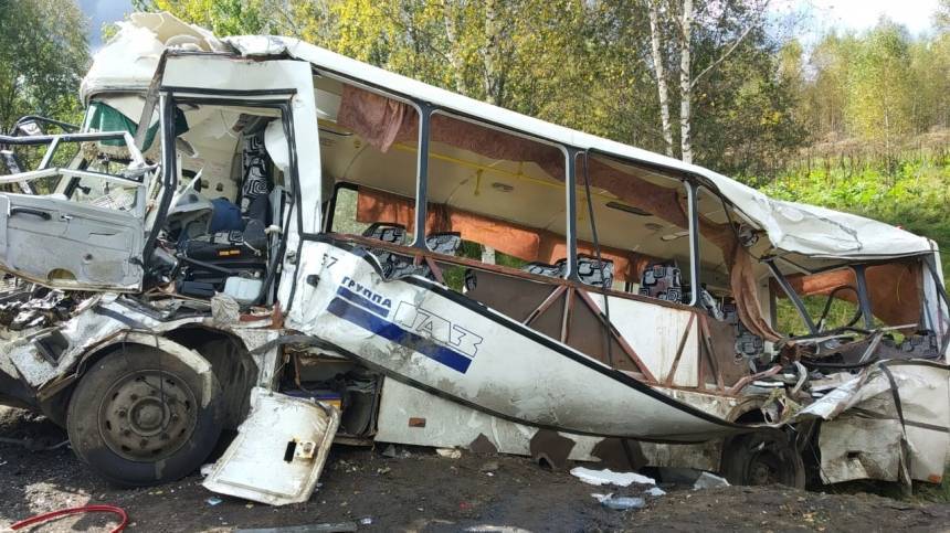 Стала известна причина смертельной аварии с автобусом в Ярославской области