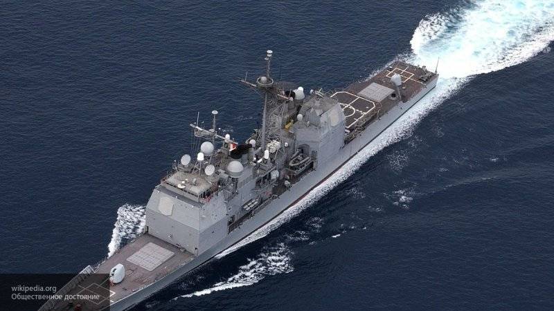 Корабль ВМС США вошел в Черное море