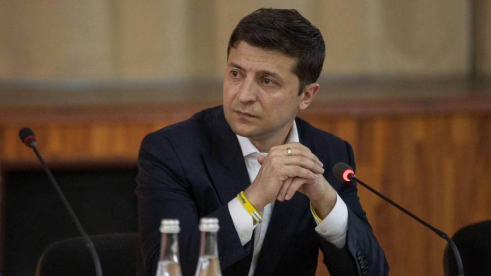 Зеленский заявил, что говорить о выборах в Донбассе пока преждевременно