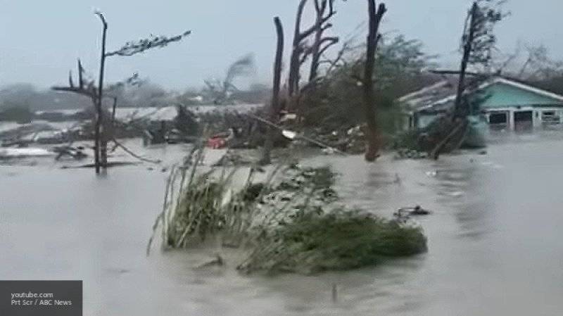 Более 2,5 тысячи человек пропали без вести после урагана "Дориан" на Багамах