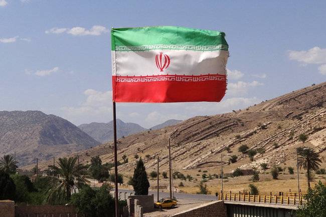 Иран захотели сделать стрелочником: страну обвинили в нападении на саудовские НПЗ