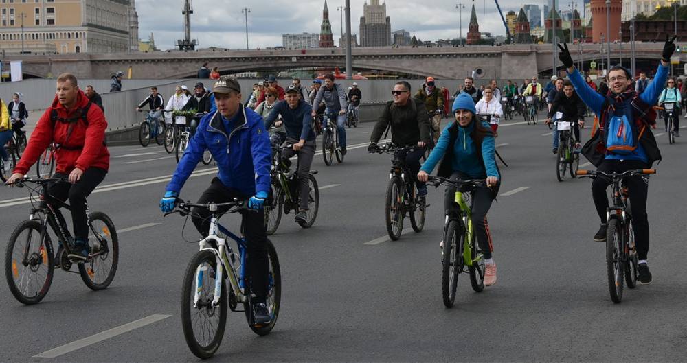 Около 30 тысяч человек приняли участие в осеннем велофестивале в Москве